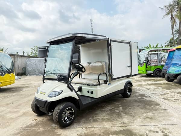 Xe vận chuyển hàng hóa nội khu – Giải pháp logistics hiệu quả và bền vững